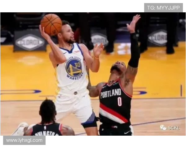 库里谈曾获MVP勇士队友：或许是当年的麦考也许他才是最被低估的球员